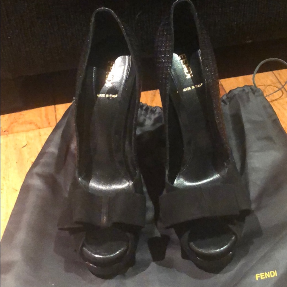 Never Worn Fendi Peep Toe Heels